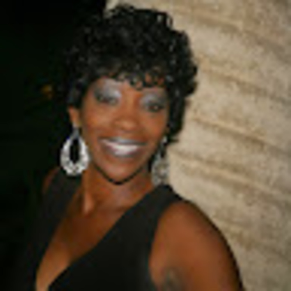 Meet your Posher, Sherilynn